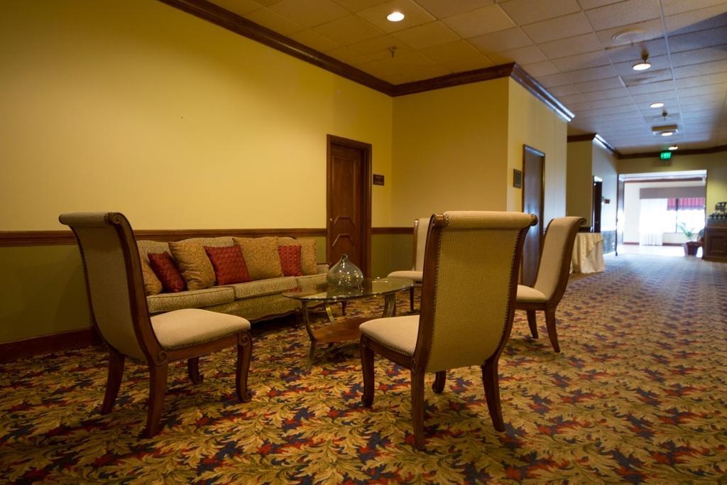 Boarders Inn And Suites - Marion Esterno foto