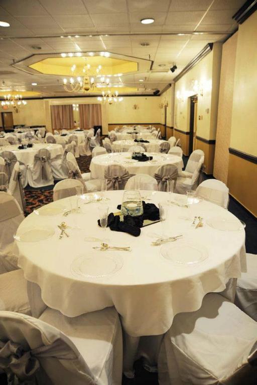 Boarders Inn And Suites - Marion Esterno foto